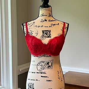 Victoria’s Secret Dream Angels Bra & matching Panty set. NWOT. Never worn.